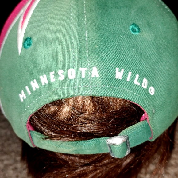 Vtg NHL Minnesota Wild Embroidered Red Green Cream Strapback Hat OS - Picture 6 of 10
